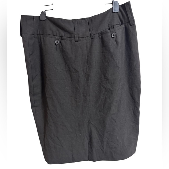 The Limited Black Pencil Skirt – Size 6 – Workwear - Picture 2 of 4